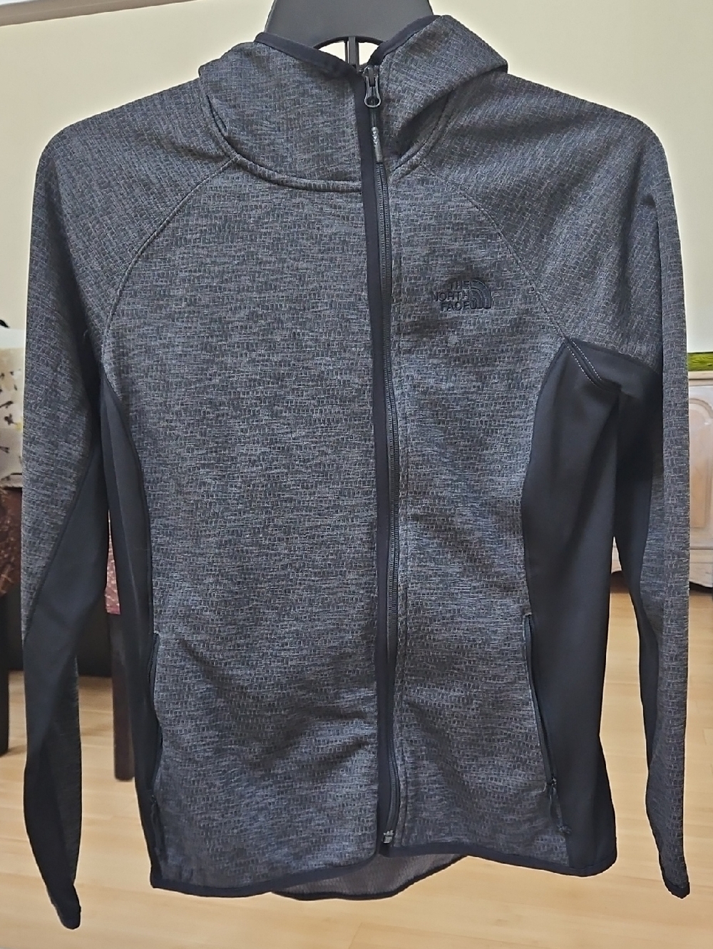 The North Face Women's Charcoal Grey Full-Zip Hooded Utility Jacket